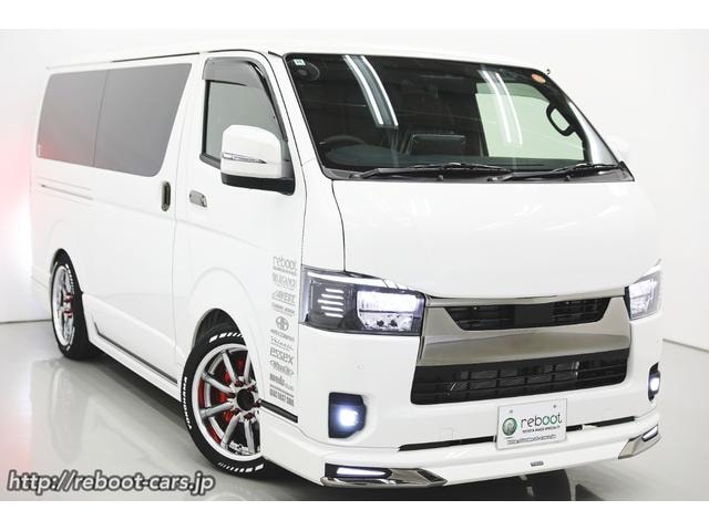 Toyota HIACE VAN 2025 — фото автомобиля 1