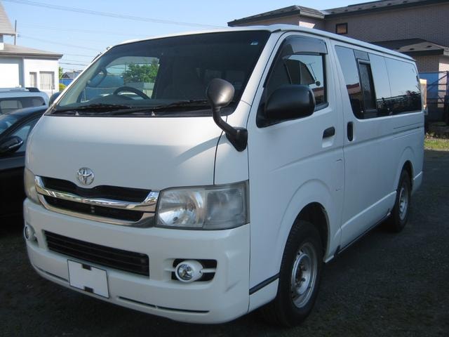 Toyota REGIUS ACE VAN 2009 — фото автомобиля