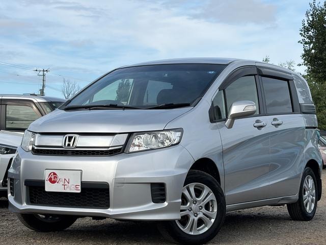 Honda FREED SPIKE 2015 — фото автомобиля