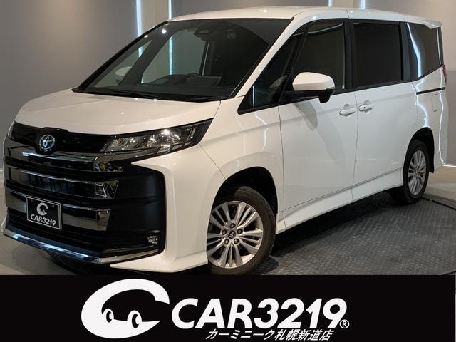 Toyota NOAH 2023 — фото автомобиля 1