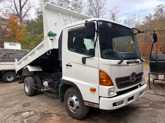 Hino RANGER 2013 — фото автомобиля