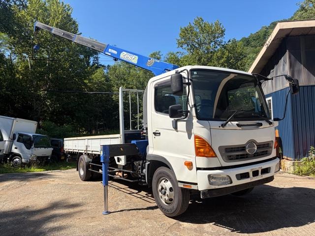 Hino RANGER 2013 — фото автомобиля