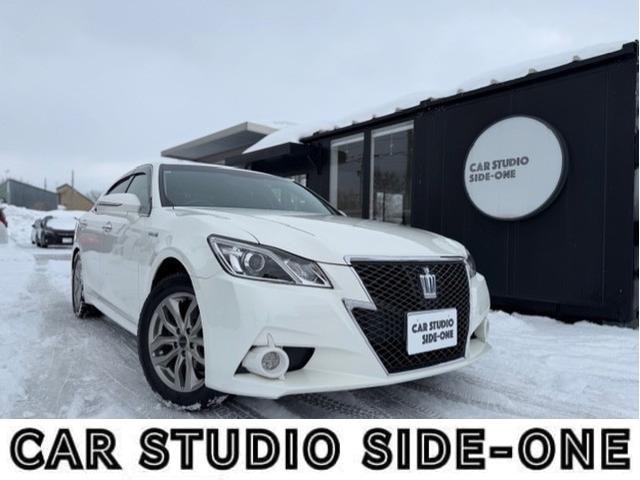 Toyota CROWN HYBRID 2014 — фото автомобиля