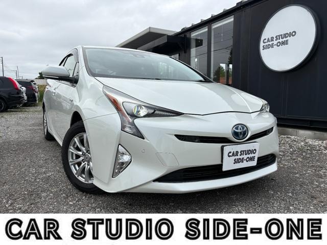 Toyota PRIUS 2017 — фото автомобиля 1