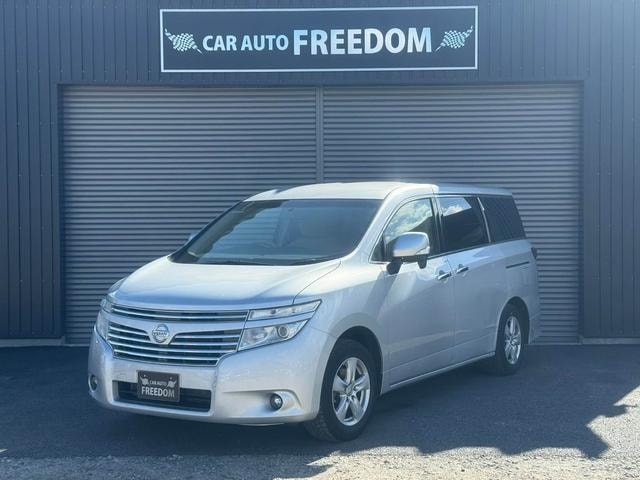 Nissan ELGRAND 2015 — фото автомобиля