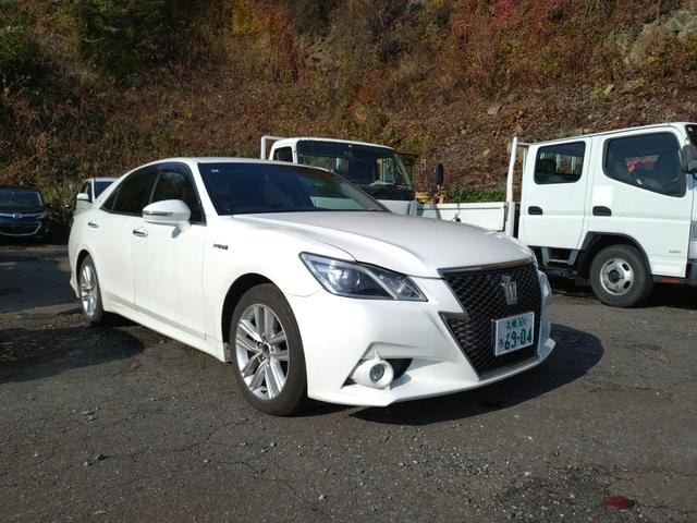 Toyota CROWN 2013 — фото автомобиля 1