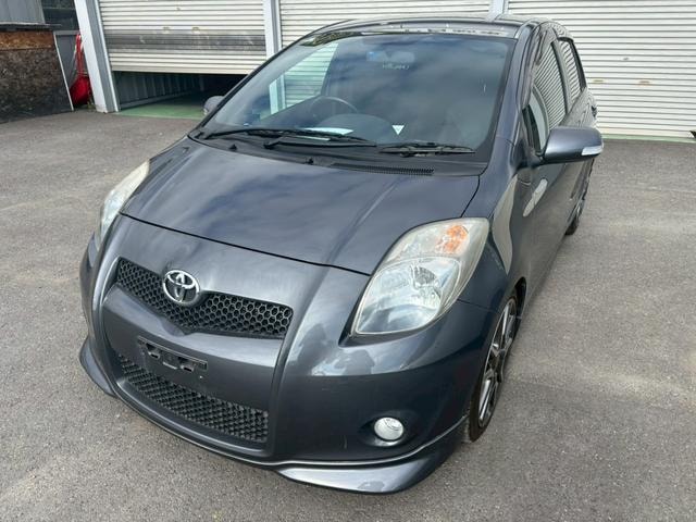 Toyota VITZ 2007 — фото автомобиля 1