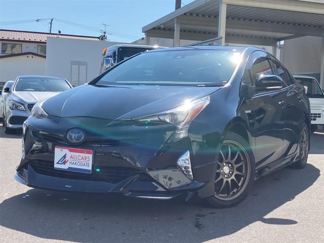 Toyota PRIUS 2016 — фото автомобиля 1
