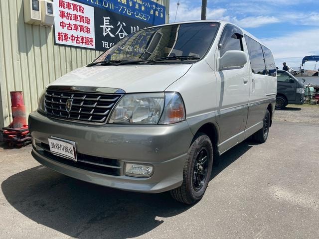 Toyota GRANVIA 2001 — фото автомобиля