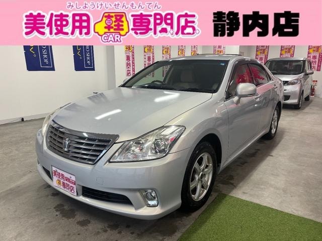 Toyota CROWN 2012 — фото автомобиля 1