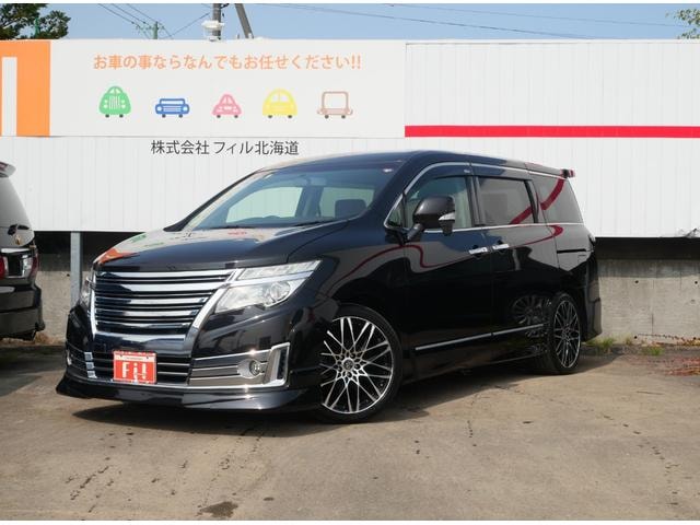 Nissan ELGRAND 2016 — фото автомобиля 1
