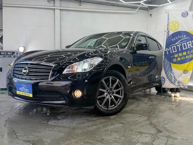 Nissan FUGA 2011 — фото автомобиля 1