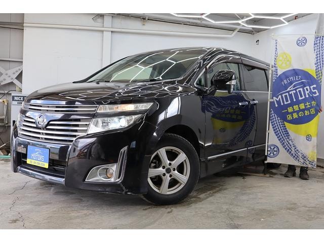 Nissan ELGRAND 2012 — фото автомобиля 1