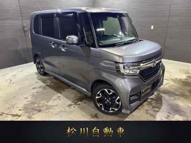 Honda N-BOX CUSTOM 2018 — фото автомобиля 1