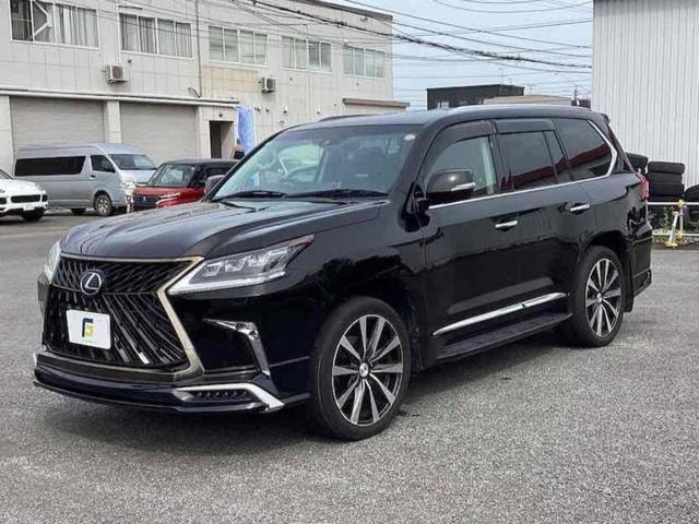 Lexus LX 2016 — фото автомобиля
