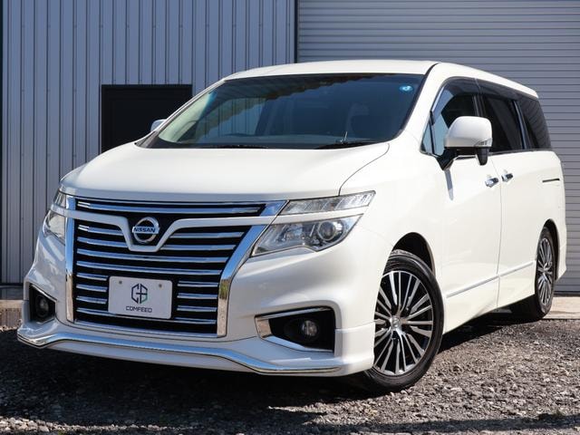 Nissan ELGRAND 2014 — фото автомобиля