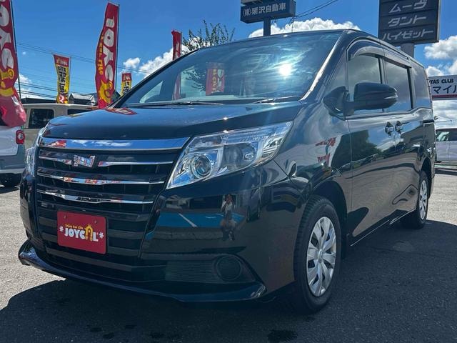 Toyota NOAH 2015 — фото автомобиля 1