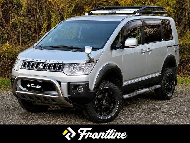 Mitsubishi DELICA D:5 2015 — фото автомобиля 1