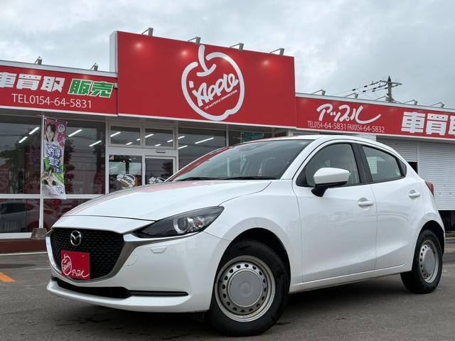 Mazda 2 2021 — фото автомобиля 1