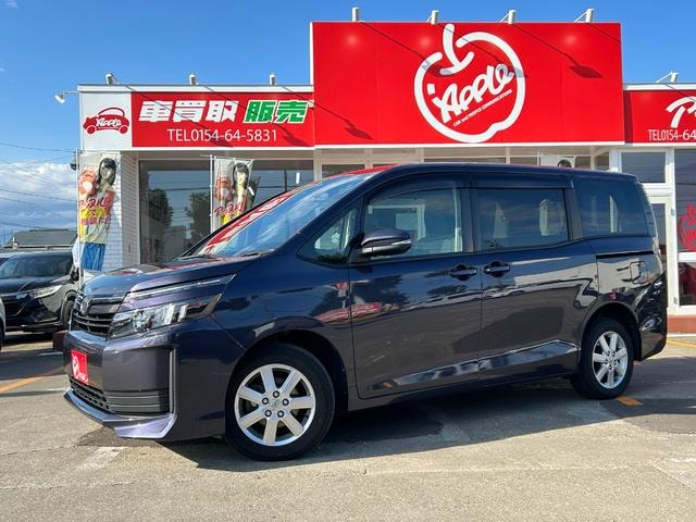 Toyota VOXY 2016 — фото автомобиля 1