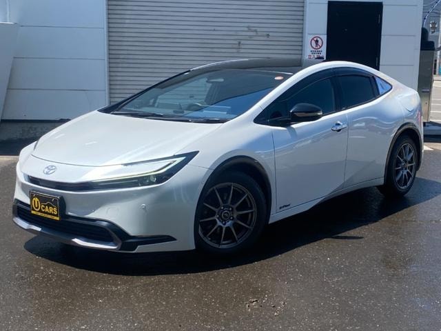 Toyota PRIUS 2024 — фото автомобиля 1