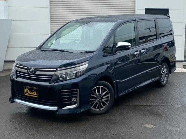 Toyota VOXY 2016 — фото автомобиля 1