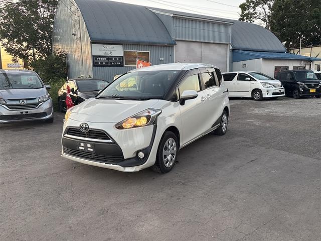 Toyota SIENTA 2015 — фото автомобиля 1
