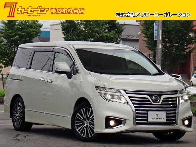 Nissan ELGRAND 2014 — фото автомобиля 1