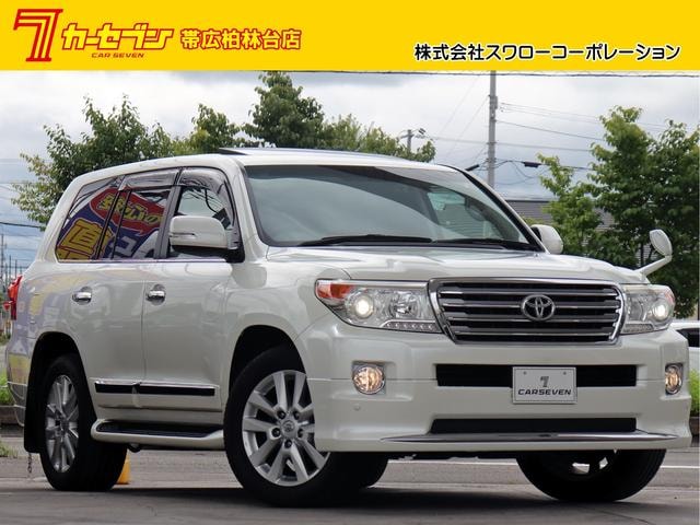 Toyota LAND CRUISER 2014 — фото автомобиля 1