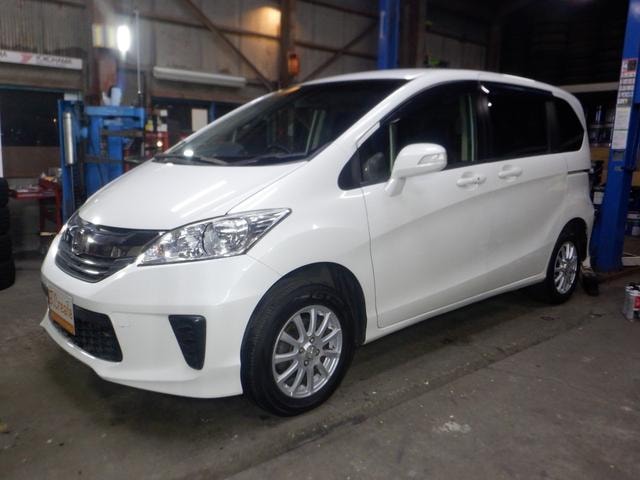 Honda FREED 2016 — фото автомобиля 1