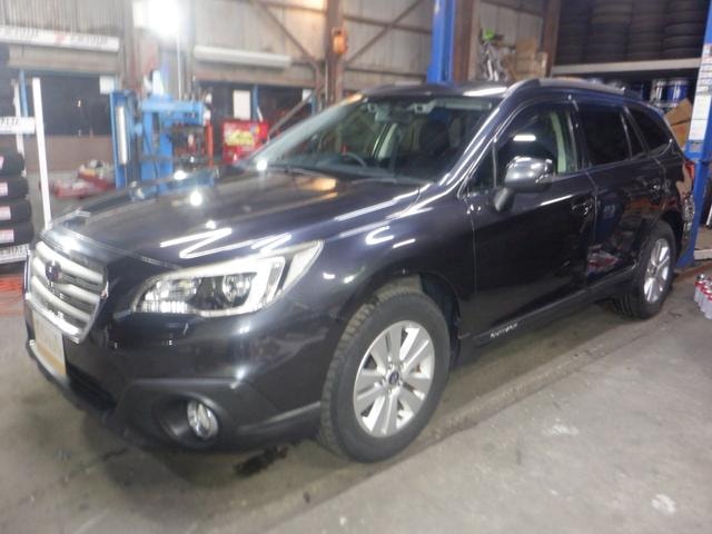 Subaru LEGACY OUTBACK 2015 — фото автомобиля 1