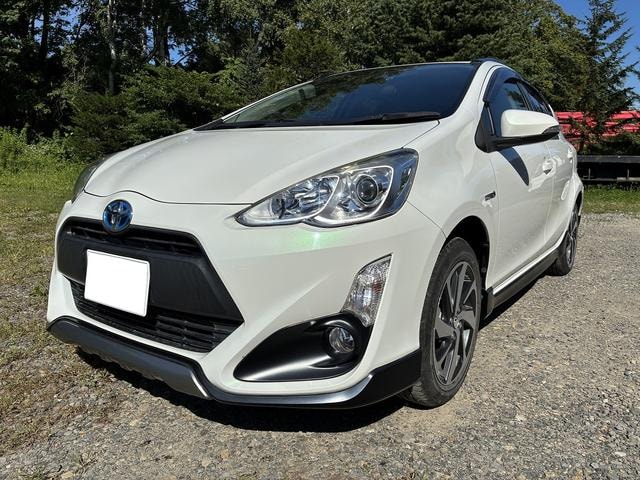 Toyota AQUA 2015 — фото автомобиля 1