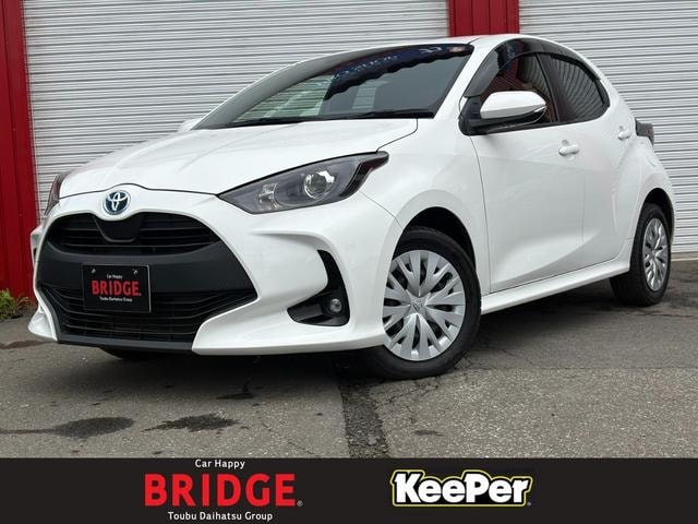 Toyota YARIS 2020 — фото автомобиля