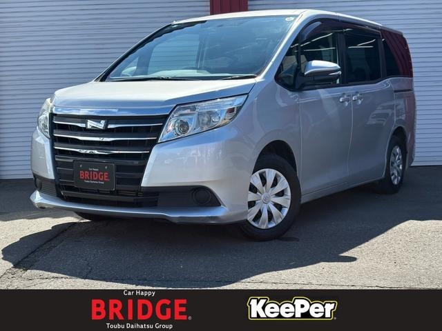 Toyota NOAH 2015 — фото автомобиля 1