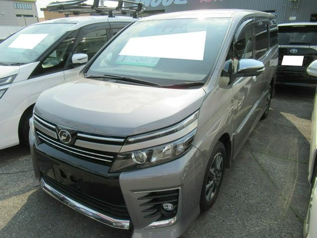Toyota VOXY 2017 — фото автомобиля 1