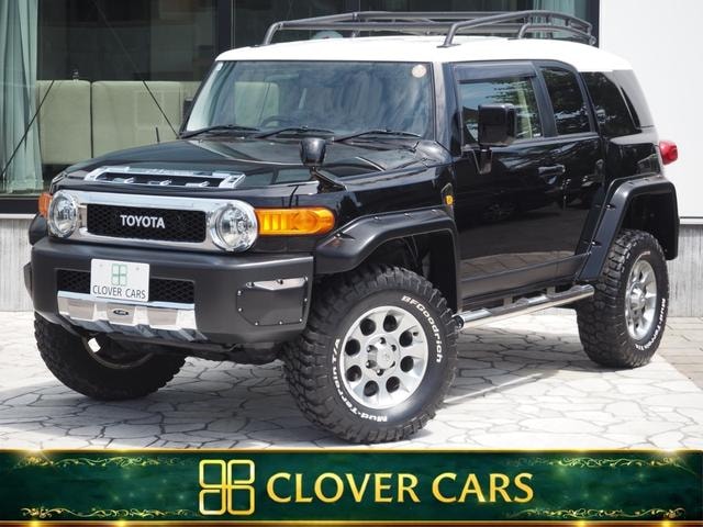 Toyota FJ CRUISER 2012 — фото автомобиля