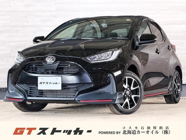 Toyota YARIS 2020 — фото автомобиля