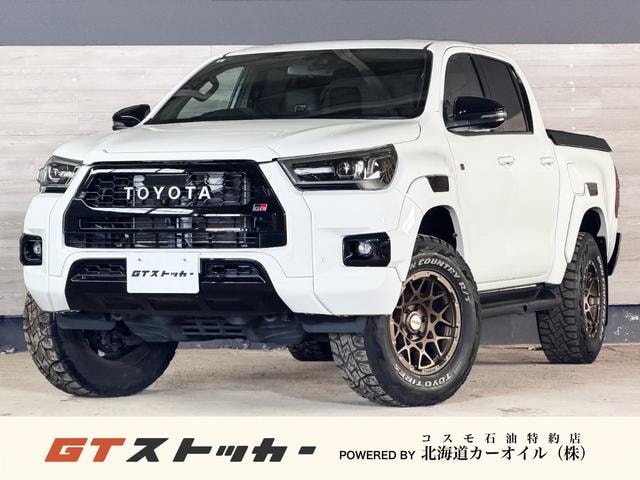 Toyota HILUX 2023 — фото автомобиля