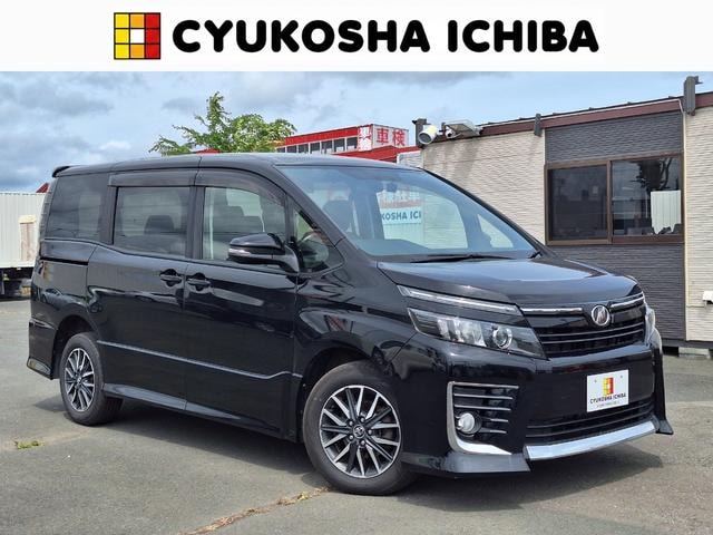 Toyota VOXY 2015 — фото автомобиля 1
