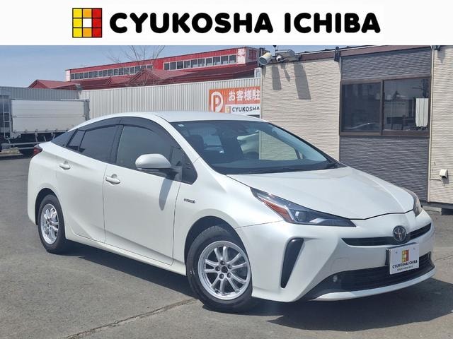 Toyota PRIUS 2019 — фото автомобиля
