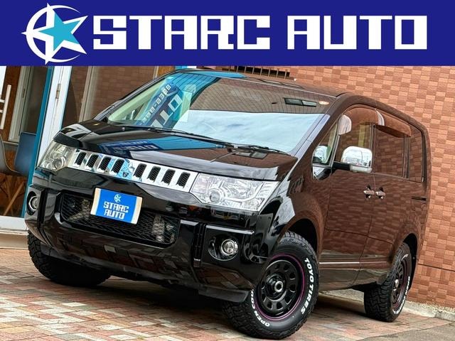 Mitsubishi DELICA D:5 2013 — фото автомобиля 1