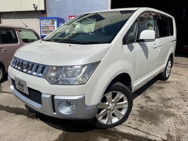 Mitsubishi DELICA D:5 2013 — фото автомобиля
