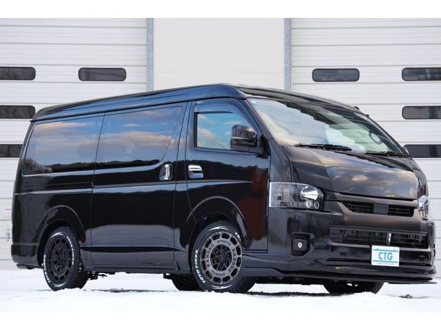 Toyota HIACE VAN 2025 — фото автомобиля