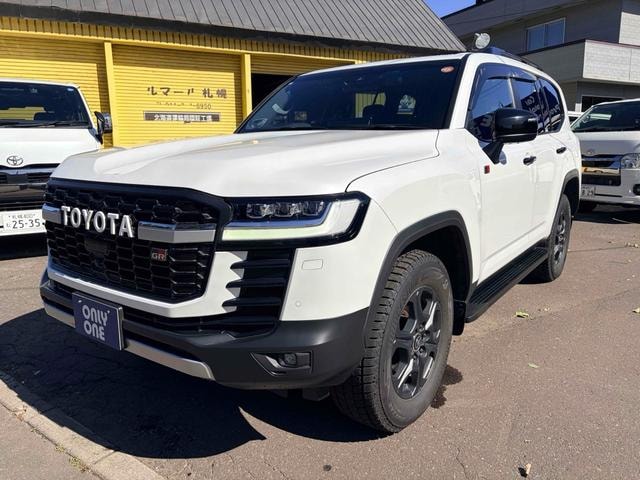 Toyota LAND CRUISER 2023 — фото автомобиля