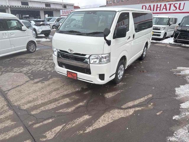 Toyota HIACE VAN 2020 — фото автомобиля 1