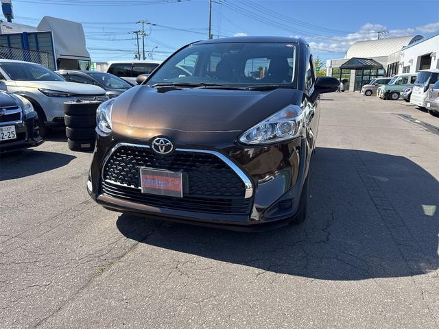 Toyota SIENTA 2018 — фото автомобиля 1