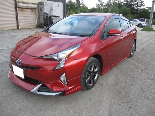 Toyota PRIUS 2016 — фото автомобиля 1