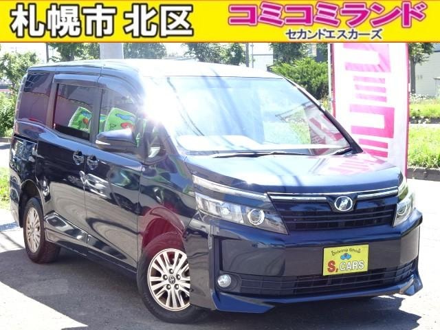 Toyota VOXY 2014 — фото автомобиля