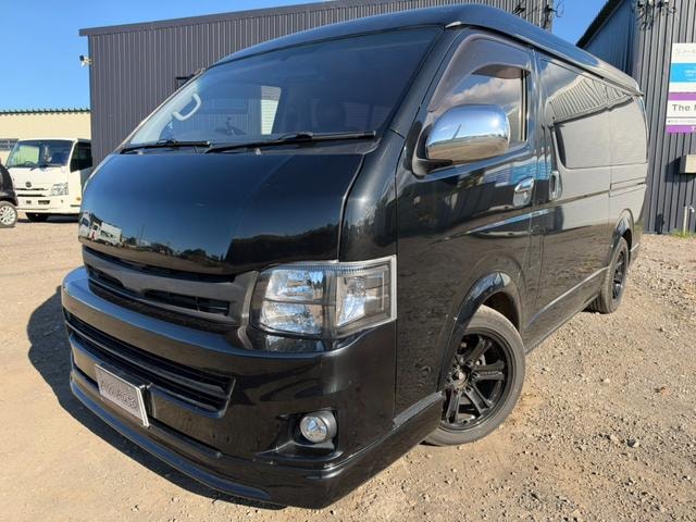 Toyota HIACE WAGON 2011 — фото автомобиля