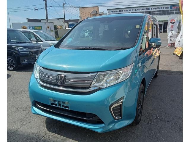 Honda STEPWAGON 2021 — фото автомобиля 1